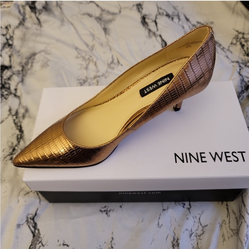 Nine West Bronze Texture Arlene Pumps BN